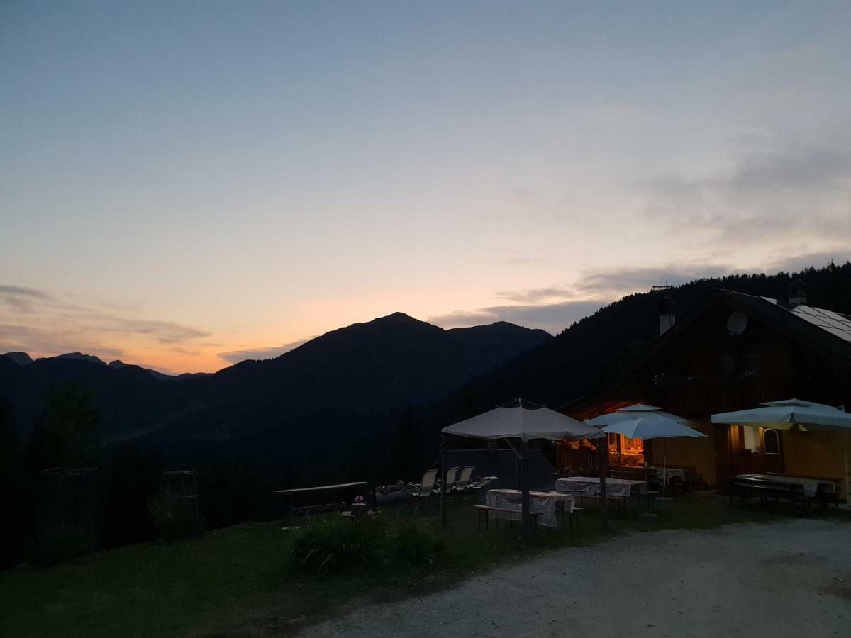 Agriturismo Gacceman Villa Ugovizza Exteriör bild